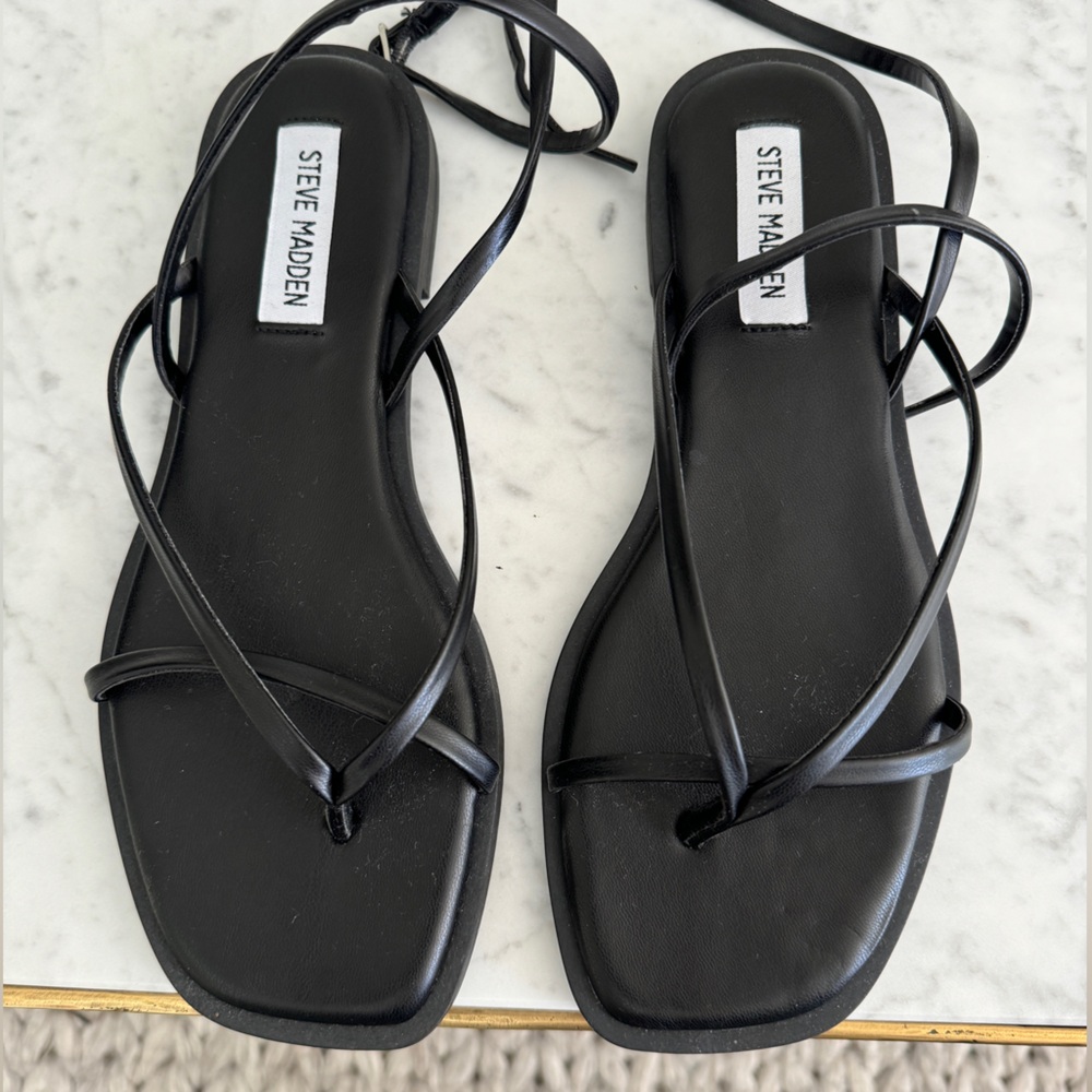 Steve Madden Agree Sandal